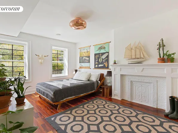 333 Gates Avenue image 11 of 22