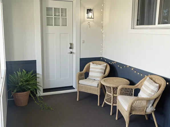 400 S 2nd St, Hamilton, ND 58238