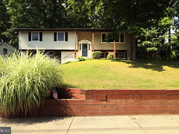 667 Devonshire Dr, State College, PA 16803