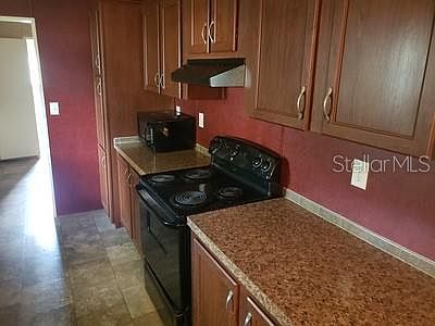 3rd image of 12562 SE 143rd Ct