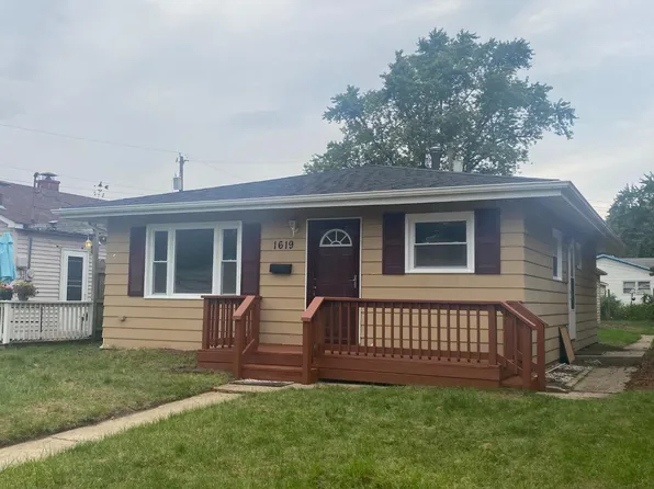 1619 173rd Pl, Hammond, IN 46324