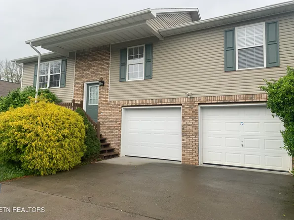 1084 Berry Trail Dr, Sevierville, TN 37862