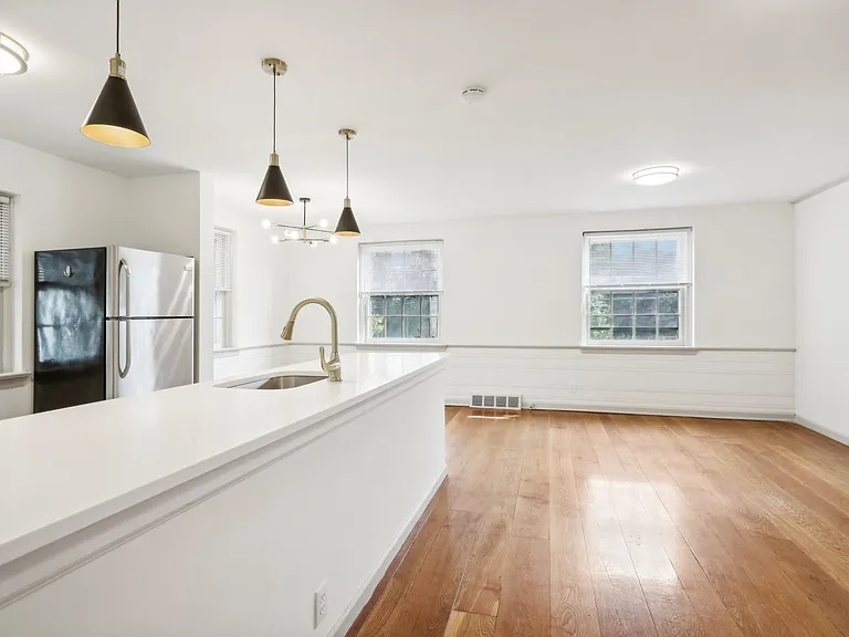 2834 Midvale Ave #M-2834B — Photo 16