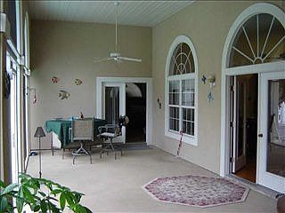 4th image of 900 Summerbrooke Dr