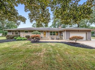 988 Beechwood Dr, Tallmadge, OH 44278