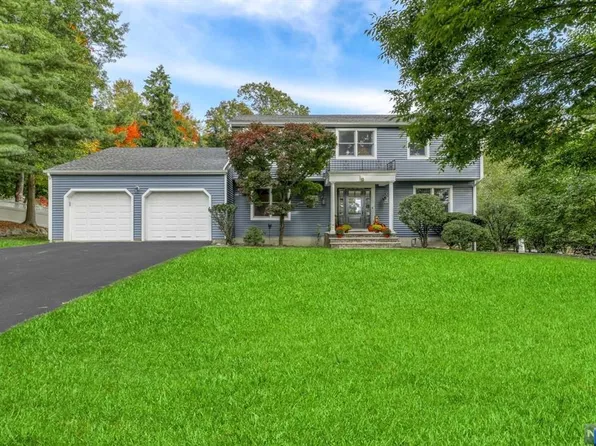 7 Green Way, Allendale, NJ 07401