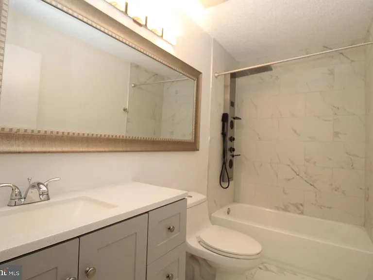 7 Joyner Ct — Photo 9