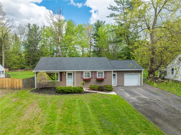 36 Alina St, Fairport, NY 14450