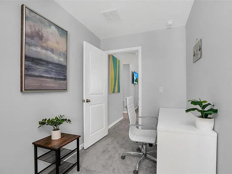 2131 Derwent Dr — Photo 25