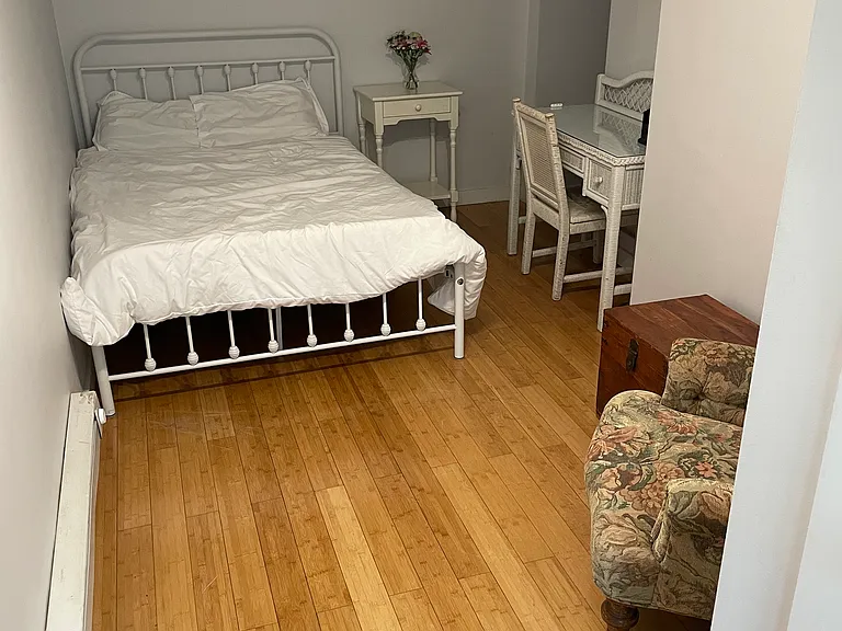 5027 Fulton St NW — Photo 2