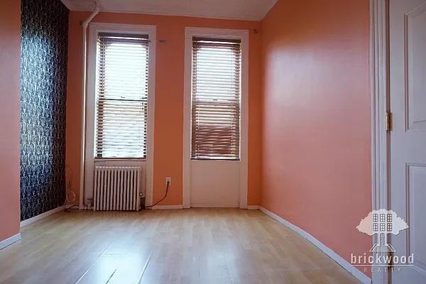 Rented by Brickwood Realty | media 10