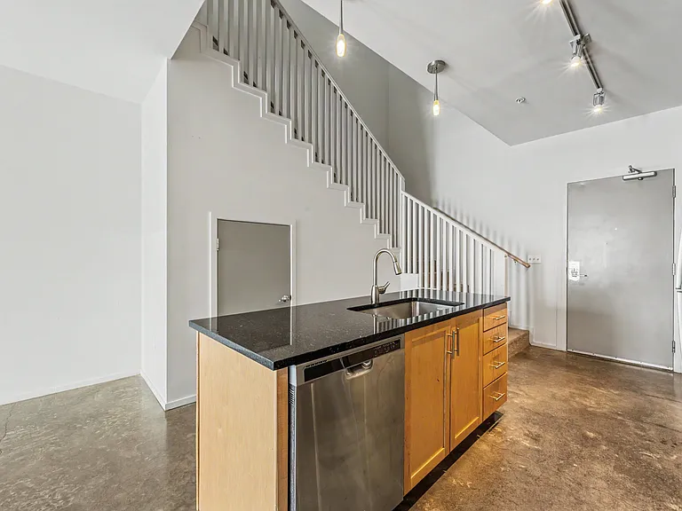 2100 Acklen Flats — Photo 19