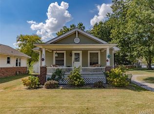 220 Minton St, Carlinville, IL 62626