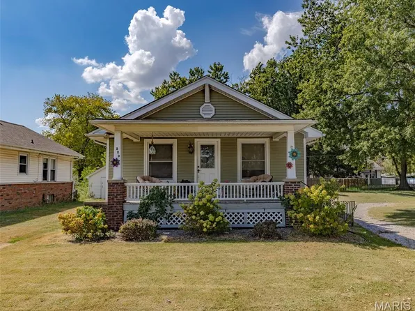 220 Minton St, Carlinville, IL 62626