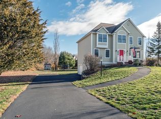 87 North St, Andover, MA 01810