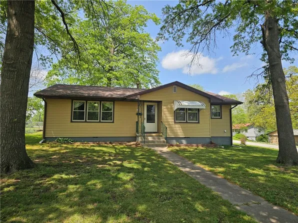 1100 S Jackson St, El Dorado Springs, MO 64744