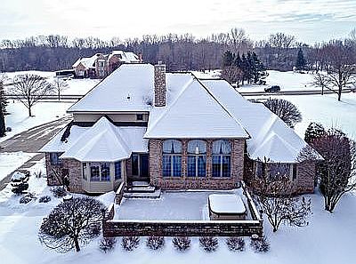 2nd image of 2385 Middlecroft Dr