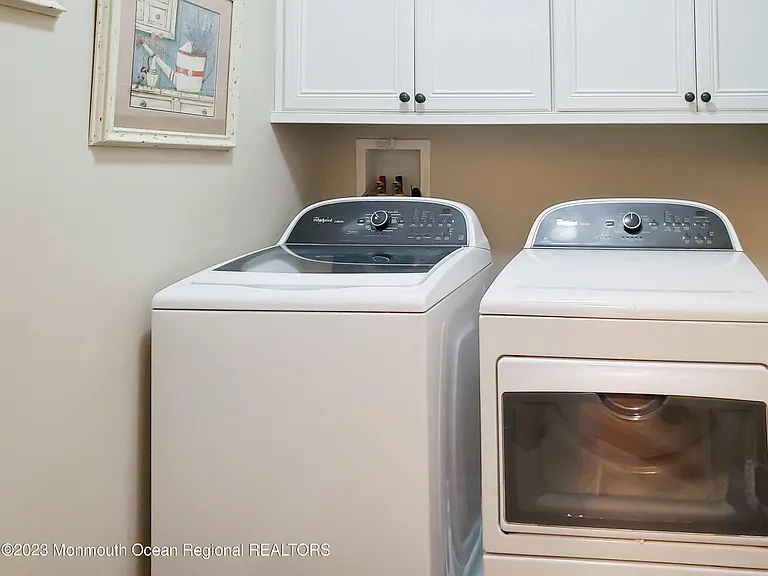 33 Cooper Ave #207 — Photo 18
