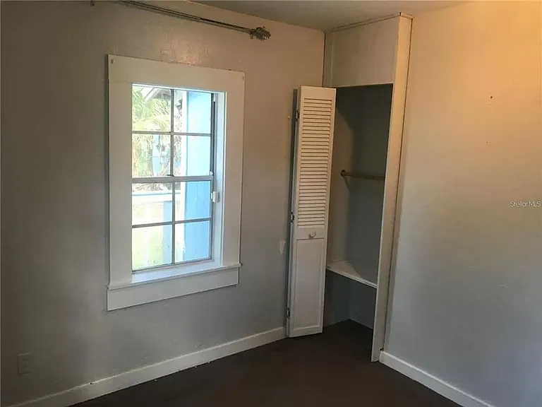 731 Florence St — Photo 4