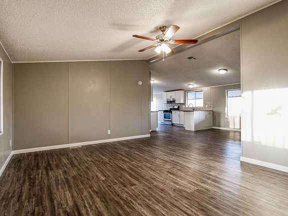 3rd image of 14486 N Warfield Cir