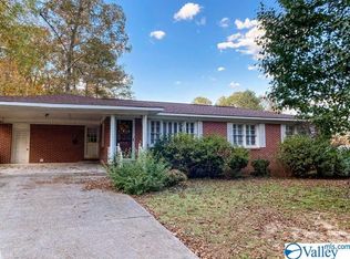 5512 Lynda Ave, Hokes Bluff, AL 35903