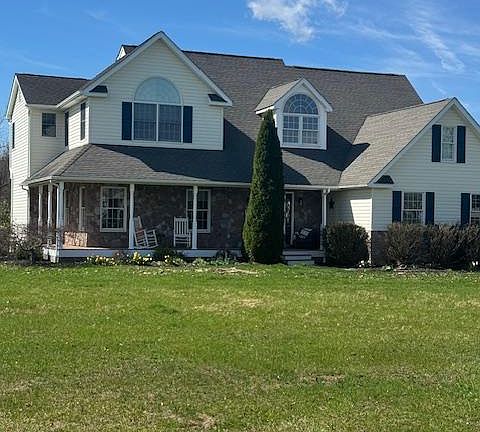 5th image of 105 Saint Johns Rd W