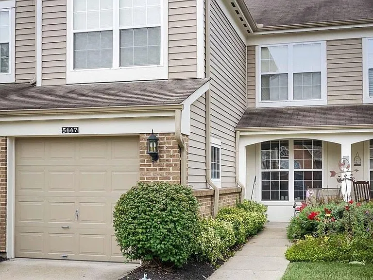 5667 Dockside Dr — Photo 1