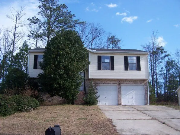 2865 Robinson Wood Dr, Riverdale, GA 30296