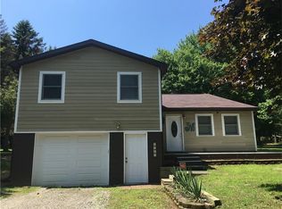 2983 Mercer Rd, New Castle, PA 16105