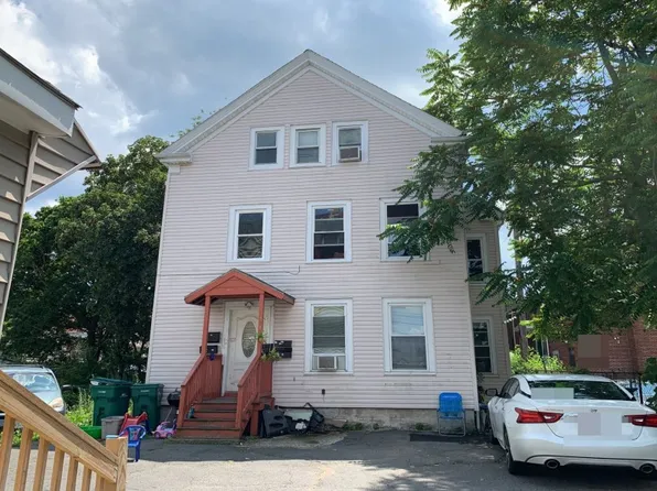 324 Essex St, Lynn, MA 01902