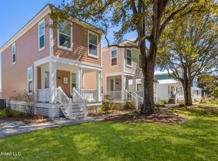 2207 Government St #12, Ocean Springs, MS 39564