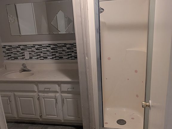 2nd image of 30 Tempie Dr #2