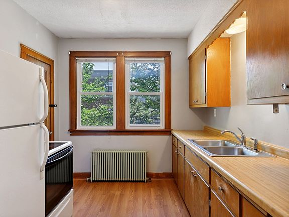 2nd image of 2723 E 38th St APT 3