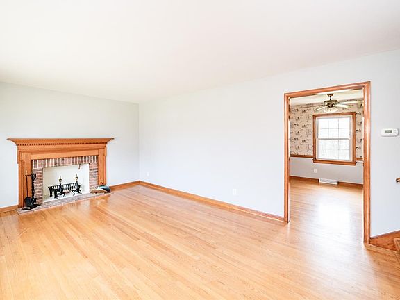 5th image of 521 Savannah Ave