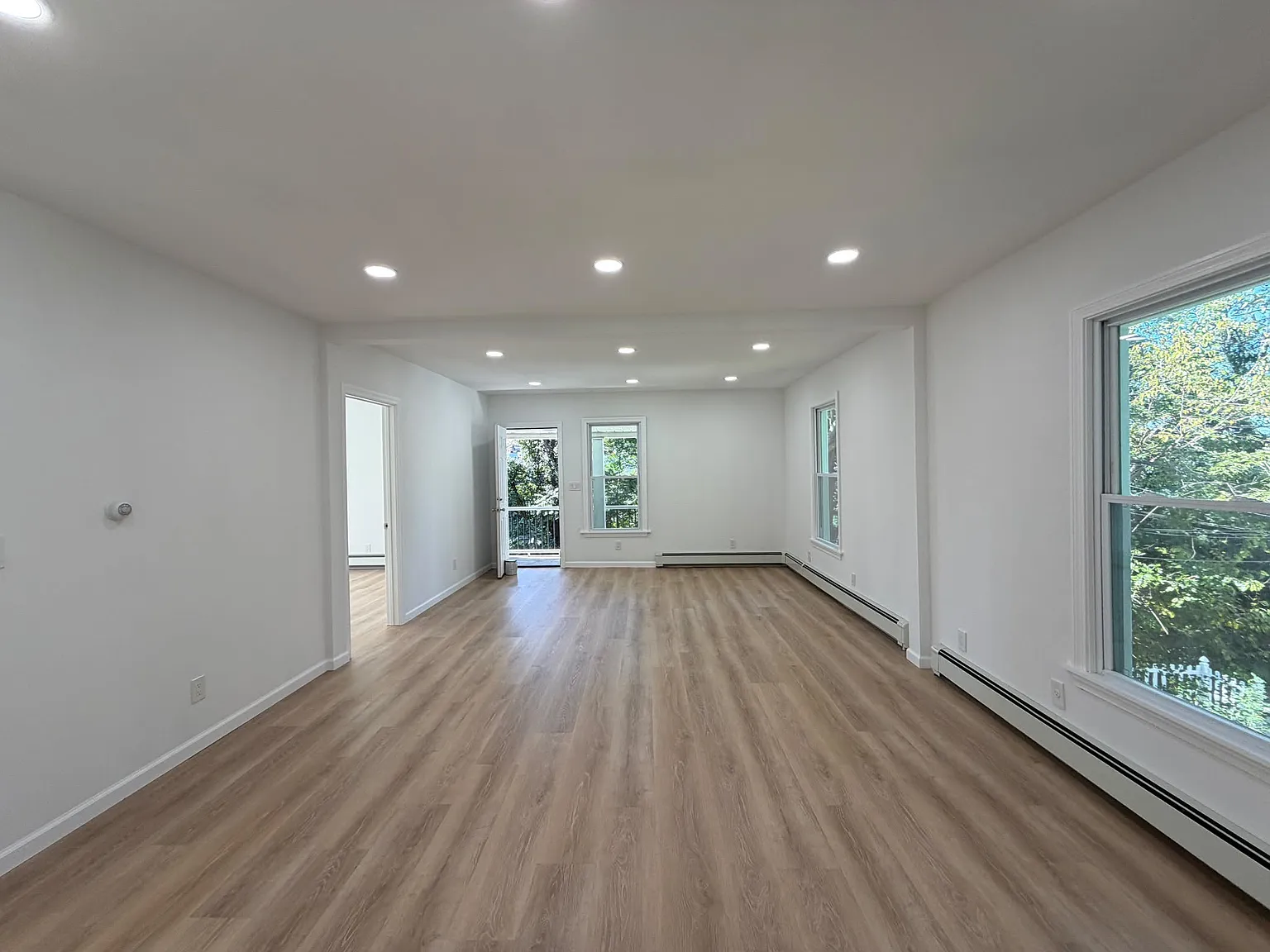 3 bed, $2,300 — Photo 3