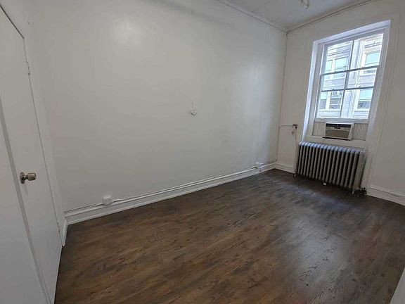 4th image of 579 Broadway APT 5B