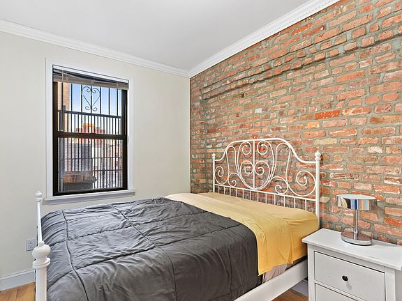 3rd image of 196 Elizabeth St APT 5
