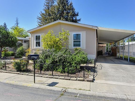4th image of 80 Primrose Ave