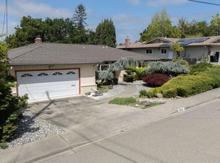 4928 Beacon Hill Dr, Castro Valley, CA 94552