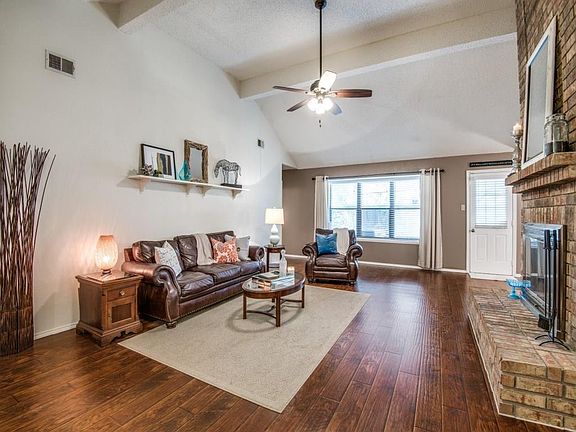 4th image of 1805 Chatham Dr
