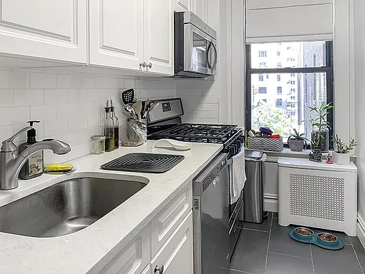 Rented by Rachel Realty | media 21