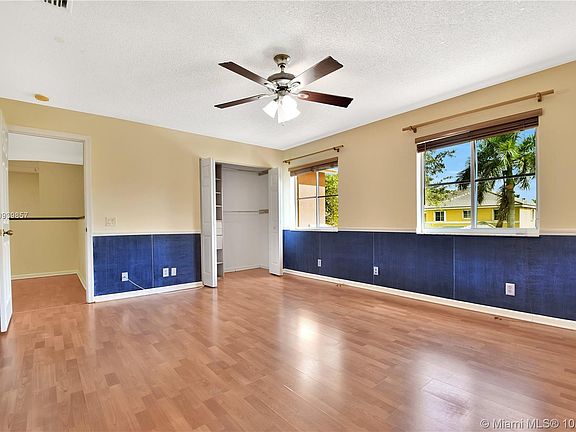 3rd image of 1319 Croton Ct