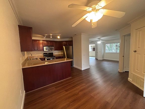 4th image of 3528 Paseo De Los Americanos Unit 123