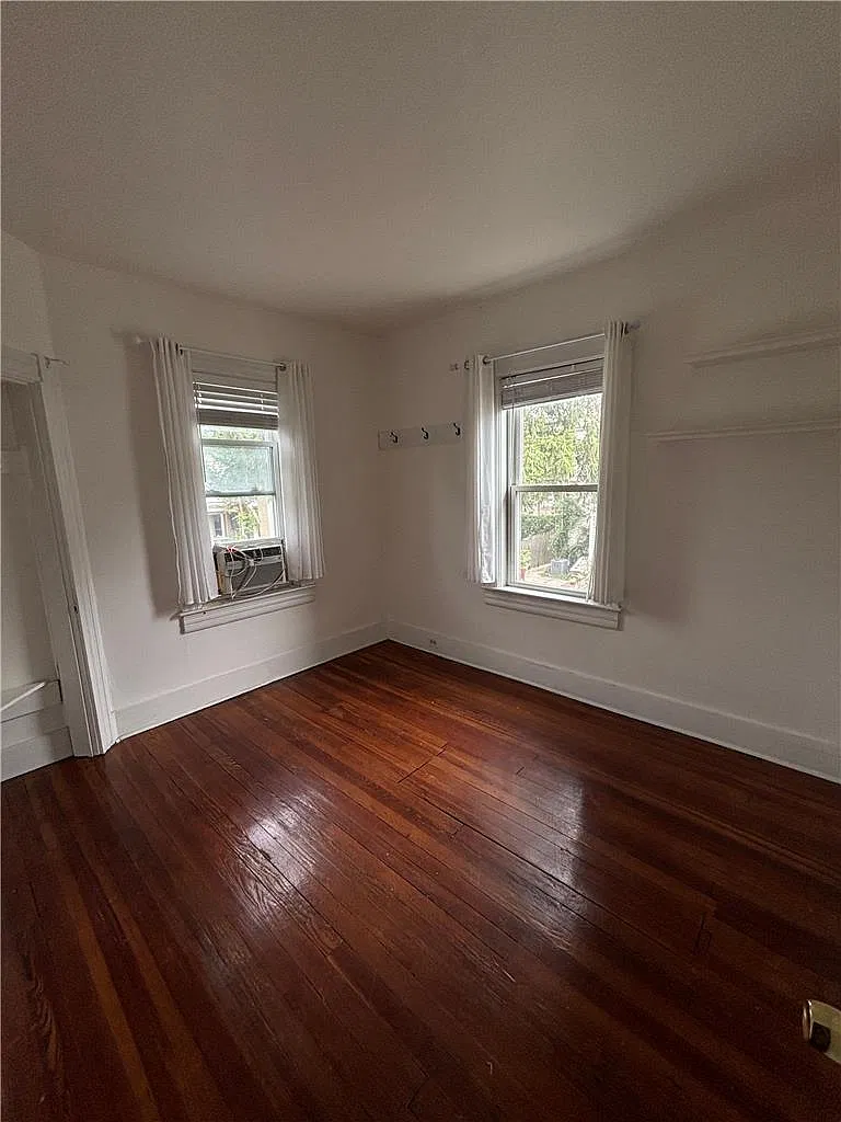 4 bed, 2.0 bath, 1831 sqft, $2,145 — Photo 4