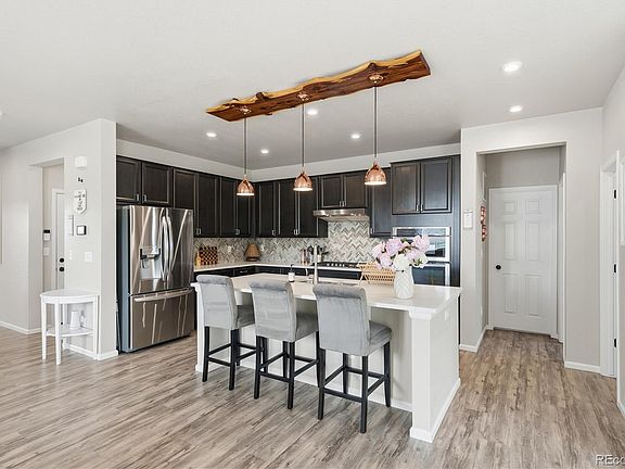 3rd image of 3966 Costillo Court