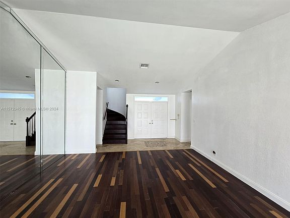 5th image of 7370 NW 51st St