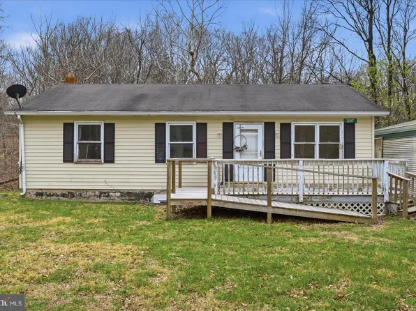 397 White Oak Ln, Bluemont, VA 20135
