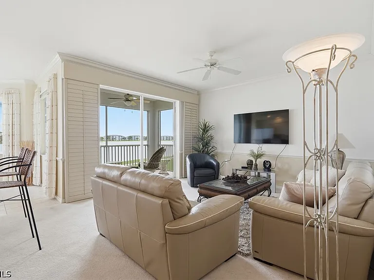 10480 Washingtonia Palm Way #1126 — Photo 8