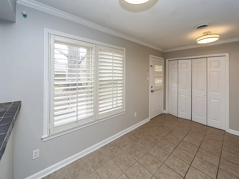 1585 Pepperwood St — Photo 7