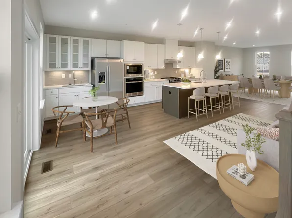 13 Riverwood Ln, Howell, NJ 07731